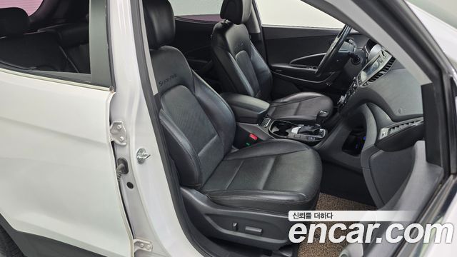 Hyundai Santafe 2017 — photo 18