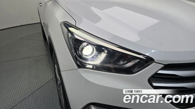 Hyundai Santafe 2017 — photo 8