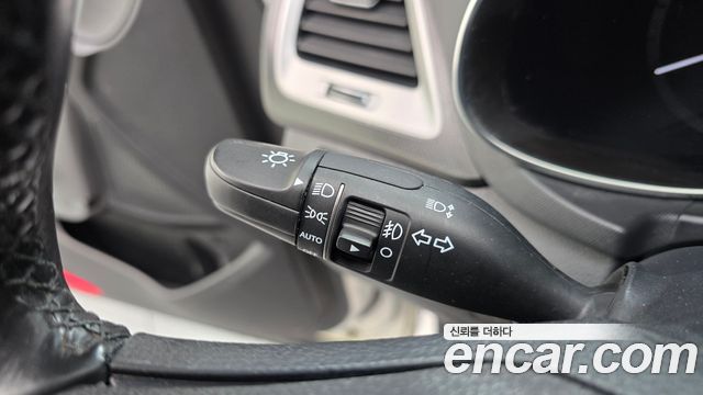 Hyundai Santafe 2017 — photo 27