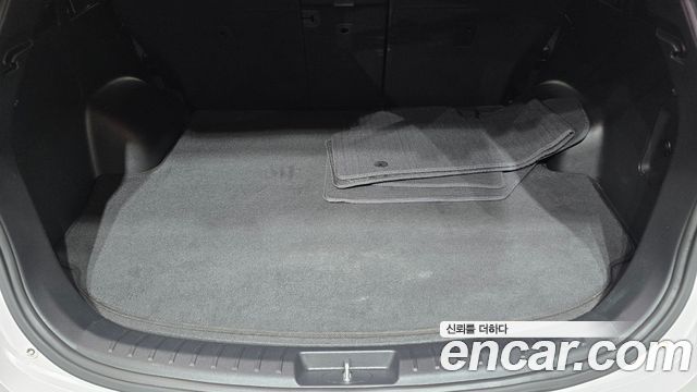 Hyundai Santafe 2017 — photo 32