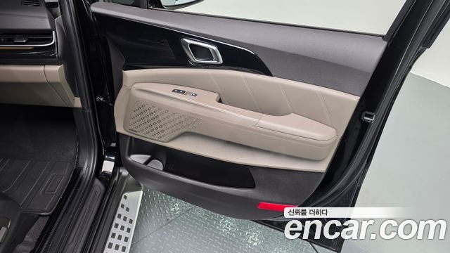 Kia Canival 2025 — photo 14