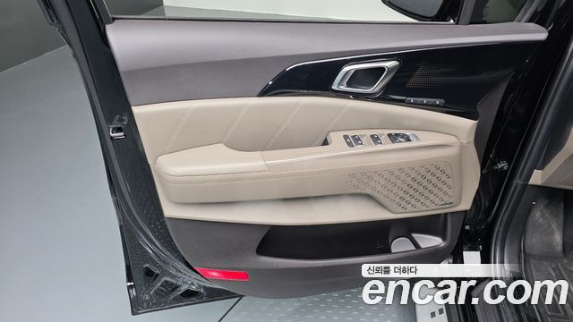 Kia Canival 2025 — photo 15