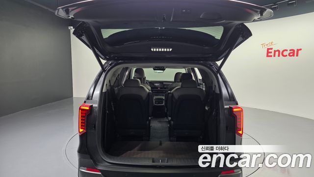 Kia Canival 2025 — photo 35