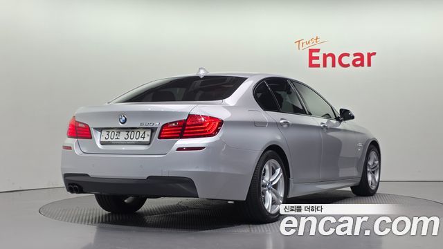 BMW 5-Series 2016 — photo 2