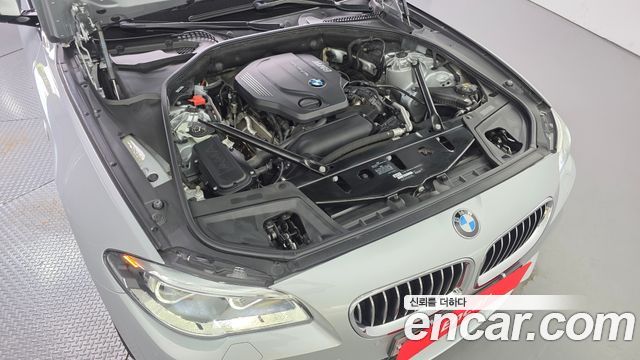 BMW 5-Series 2016 — photo 6