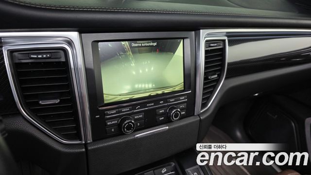Porsche Macan 2015 — photo 22