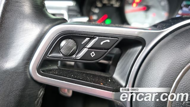 Porsche Macan 2015 — photo 24