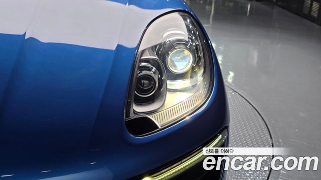 Porsche Macan 2015 — photo 8