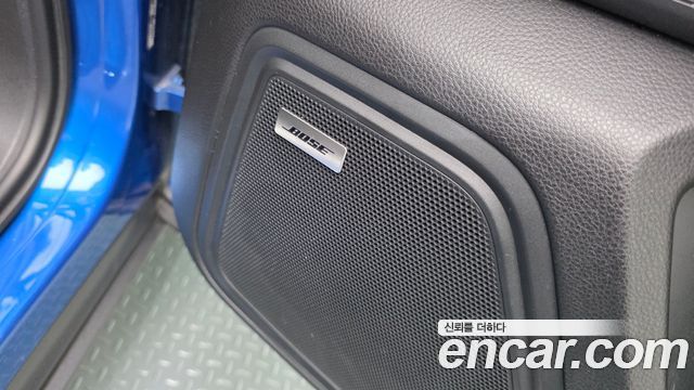 Porsche Macan 2015 — photo 28