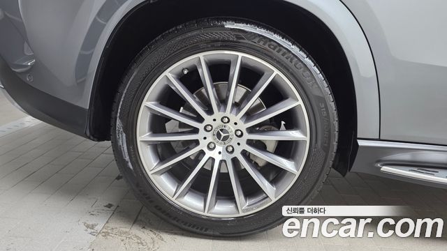 Mercedes-Benz GLE-Class 2023 — photo 5