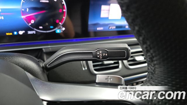 Mercedes-Benz GLE-Class 2023 — photo 12