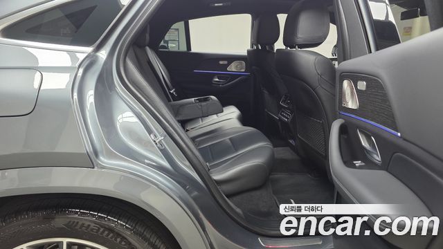 Mercedes-Benz GLE-Class 2023 — photo 17
