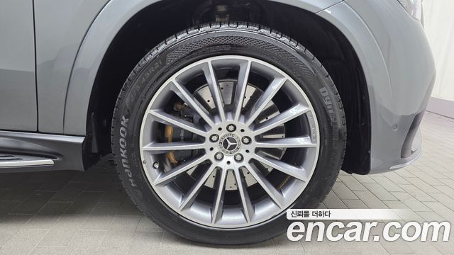Mercedes-Benz GLE-Class 2023 — photo 7