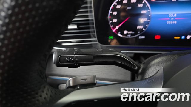 Mercedes-Benz GLE-Class 2023 — photo 29