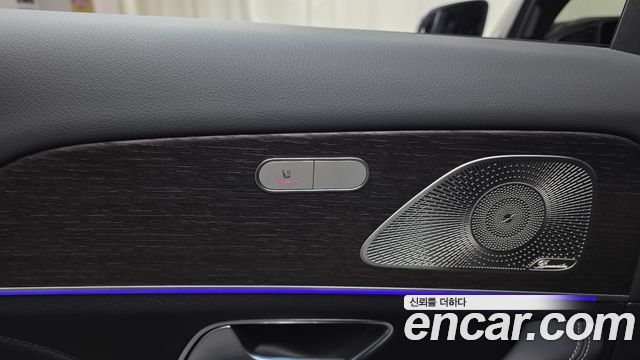 Mercedes-Benz GLE-Class 2023 — photo 30