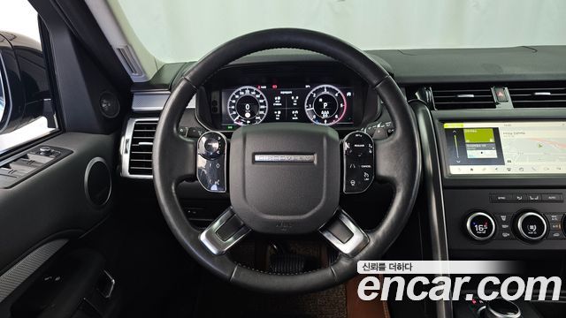 Land Rover Discovery 2020 — photo 13