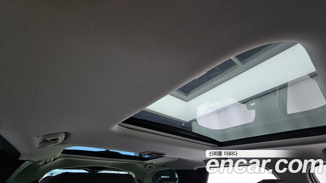 Land Rover Discovery 2020 — photo 17