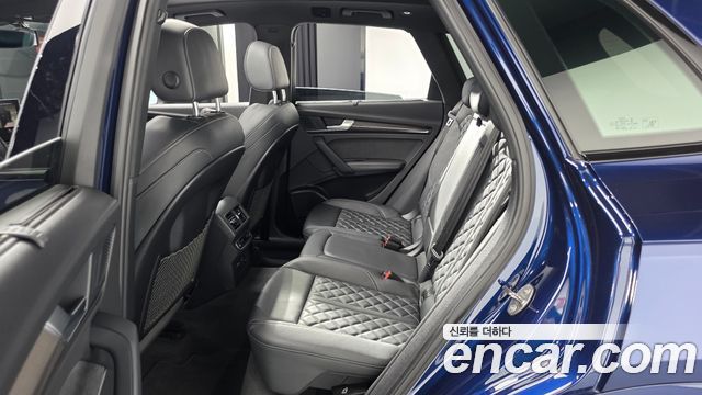 Audi SQ5 2022 — photo 18