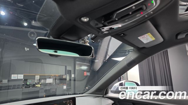 Audi SQ5 2022 — photo 34