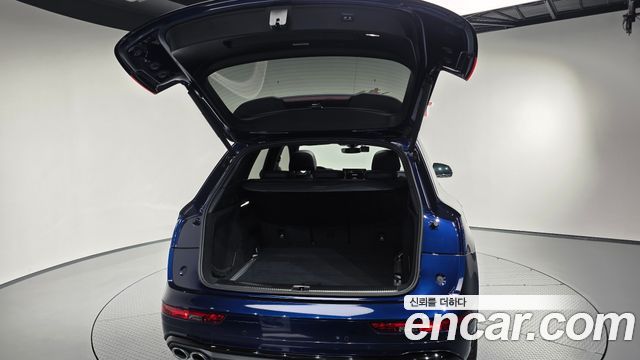 Audi SQ5 2022 — photo 38