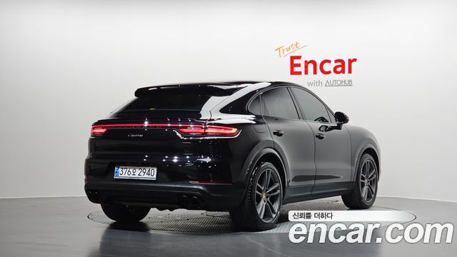 Porsche Cayenne 2021 — photo 2