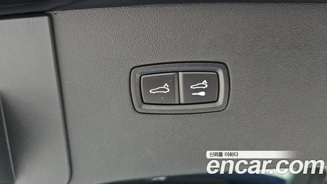 Porsche Cayenne 2021 — photo 22