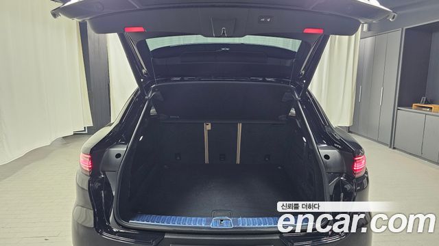 Porsche Cayenne 2021 — photo 23