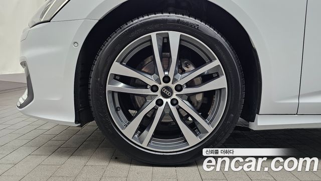 Audi A6 2022 — photo 5