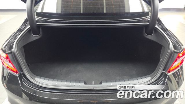 Hyundai Grandeur 2017 — photo 26