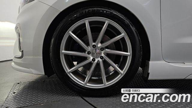 Kia Canival 2019 — photo 5