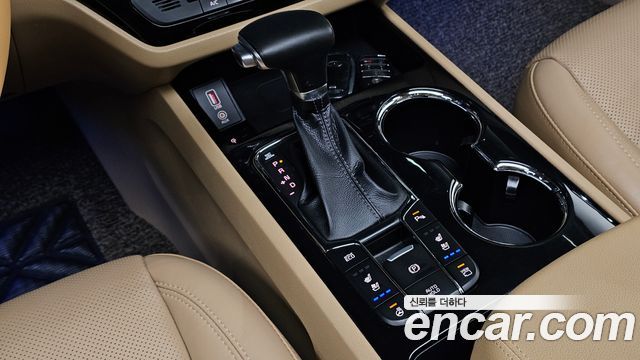 Kia Canival 2019 — photo 9