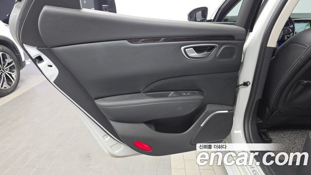 Renault Korea SM6 2019 — photo 15