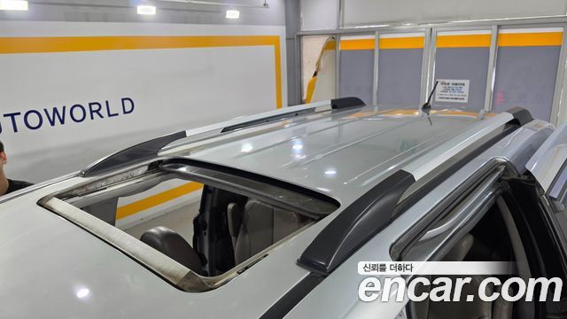 Kia Canival 2010 — photo 19