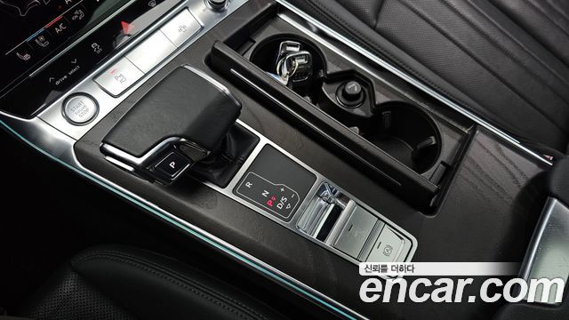 Audi A6 2020 — photo 12