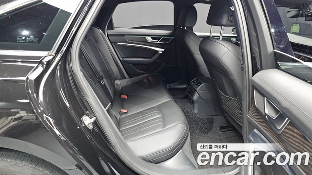 Audi A6 2020 — photo 17