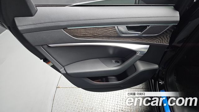 Audi A6 2020 — photo 15