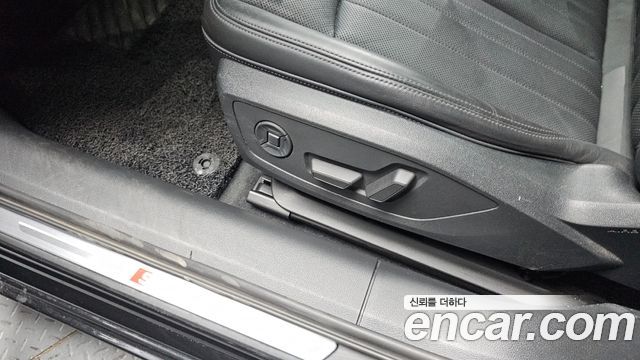 Audi A6 2020 — photo 29