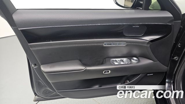 Genesis G90 2022 — photo 14