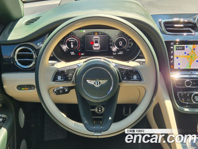 Bentley Bentayga 2025 — photo 9