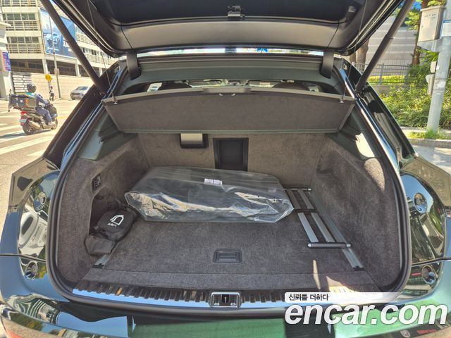 Bentley Bentayga 2025 — photo 19