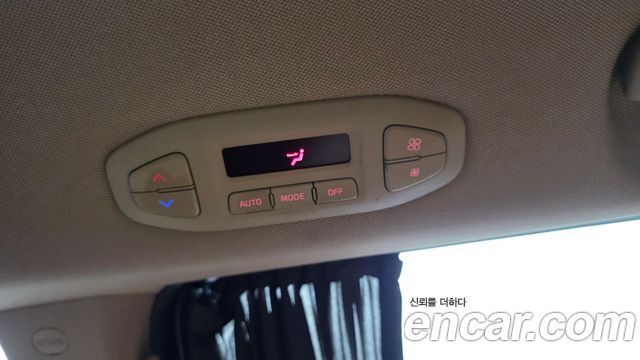 Kia Canival 2018 — photo 30