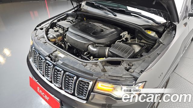 Jeep Cherokee 2019 — photo 6