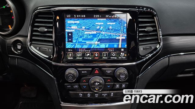 Jeep Cherokee 2019 — photo 20