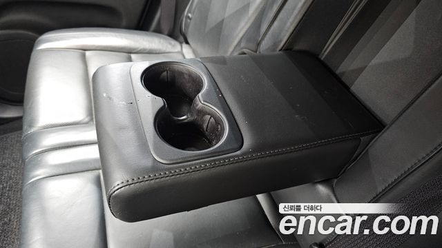 Jeep Cherokee 2019 — photo 28