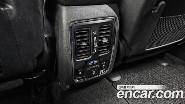 Jeep Cherokee 2019 — photo 29