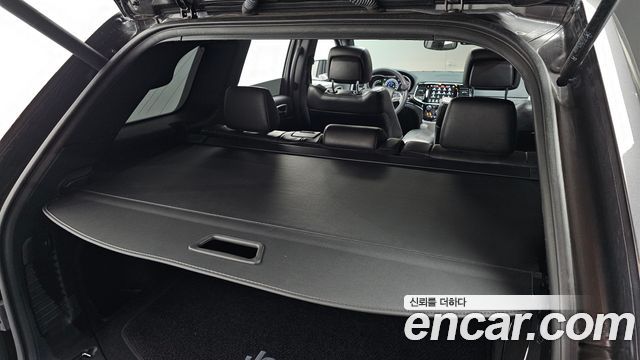 Jeep Cherokee 2019 — photo 30