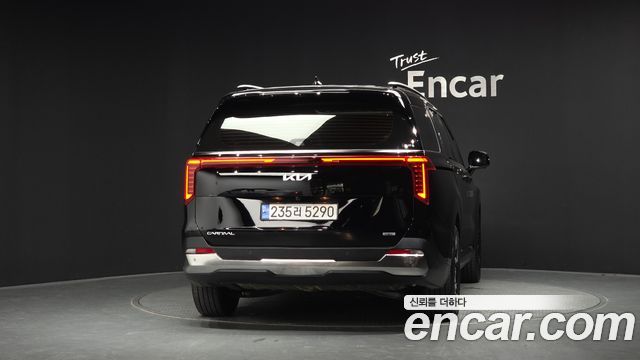 Kia Canival 2025 — photo 4