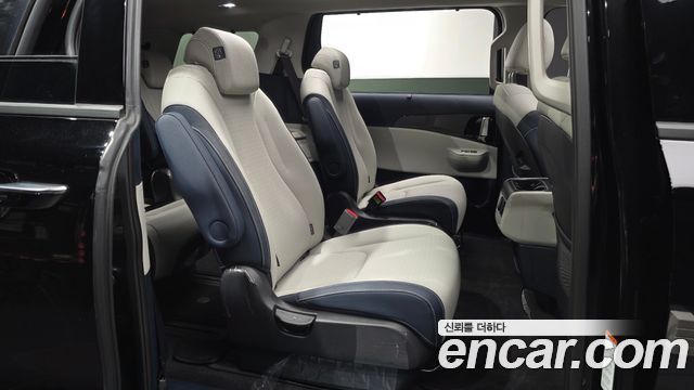 Kia Canival 2025 — photo 18