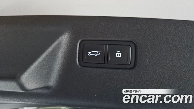 Hyundai Santafe 2024 — photo 25