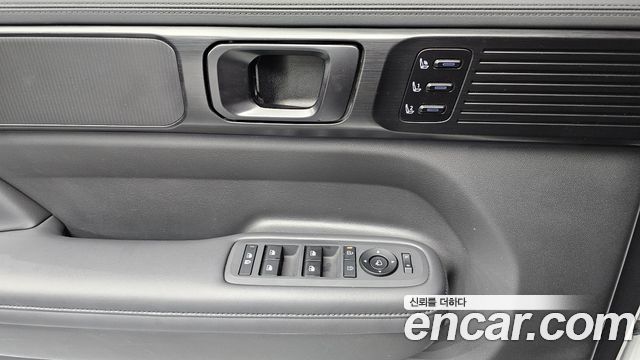 Hyundai Santafe 2024 — photo 29